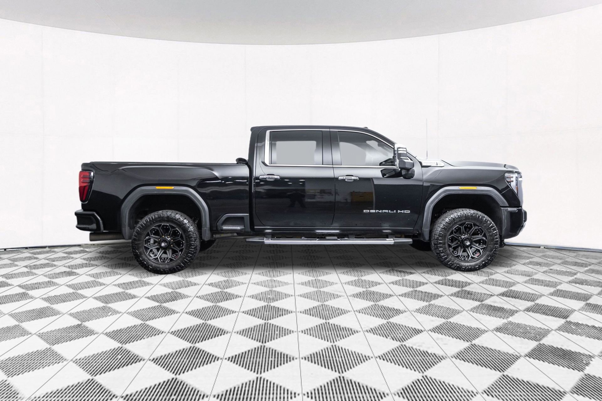Used 2024 GMC Sierra 2500 Denali w/ Technology Package AWD/4WD image 13