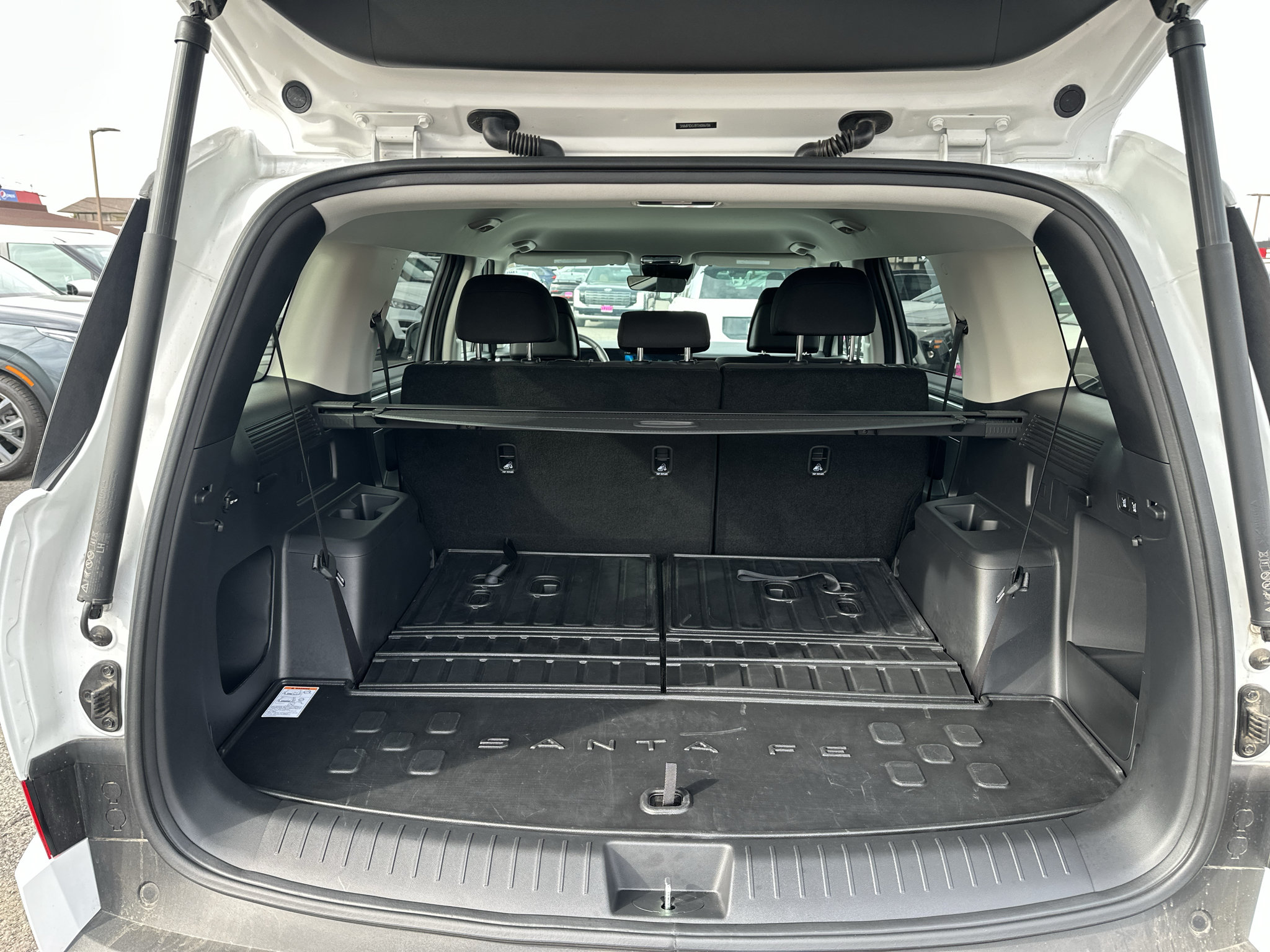 Certified 2026 Hyundai Santa Fe SE AWD/4WD image 12