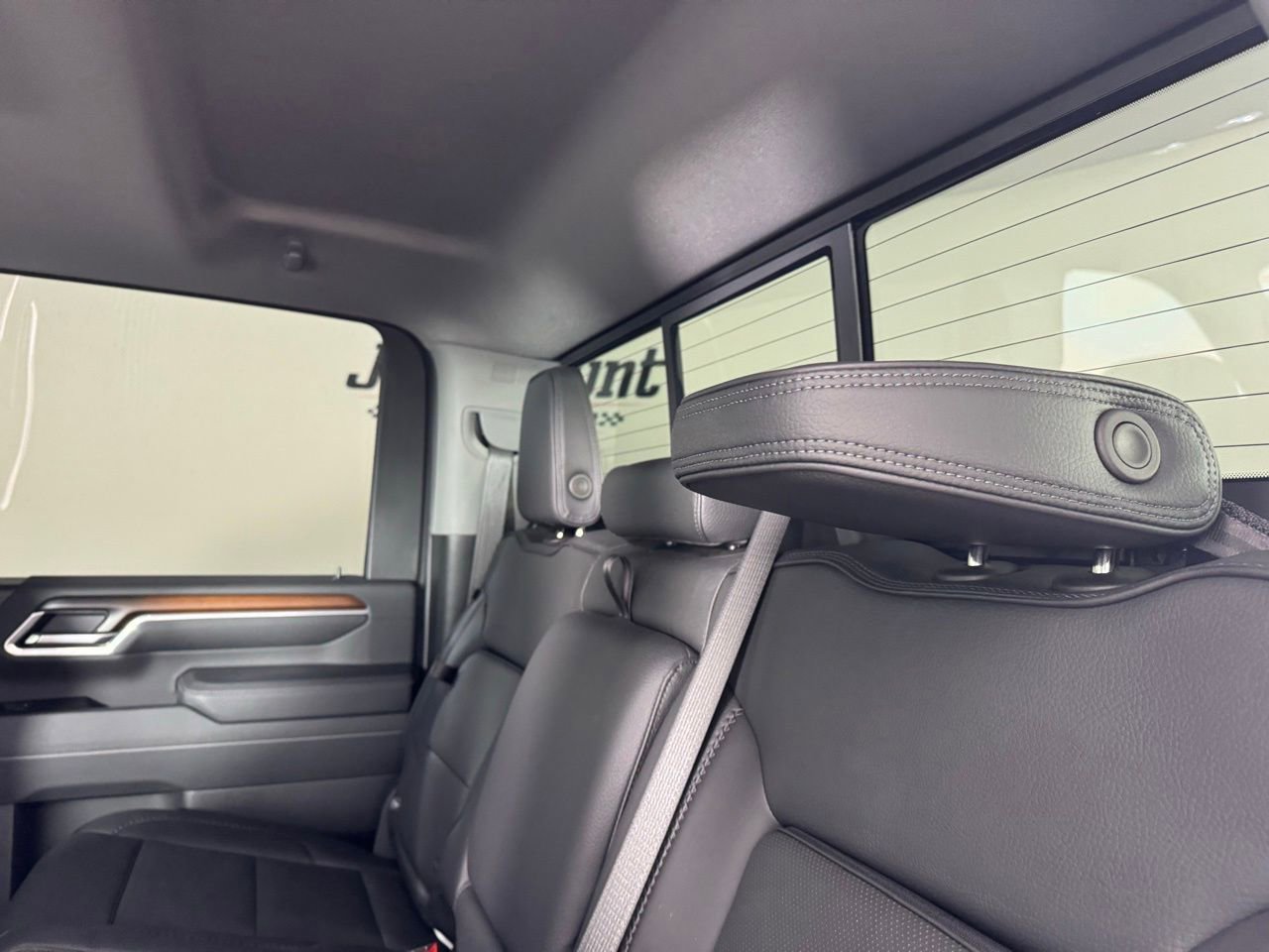 Used 2025 GMC Sierra 2500 Denali w/ Technology Package image 26