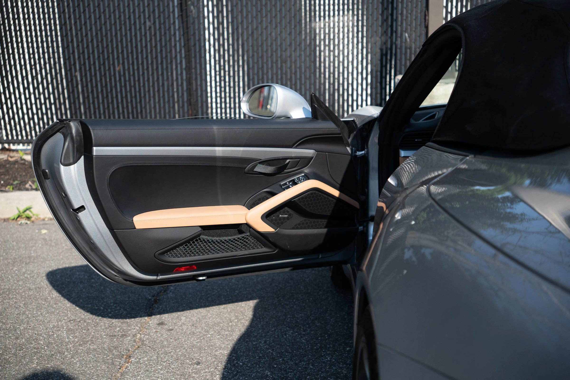 Used 2019 Porsche 911 Speedster RWD image 38