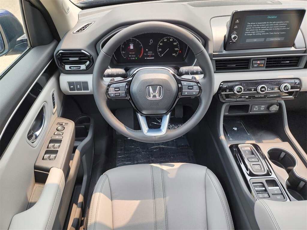Used 2023 Honda Pilot Touring image 21