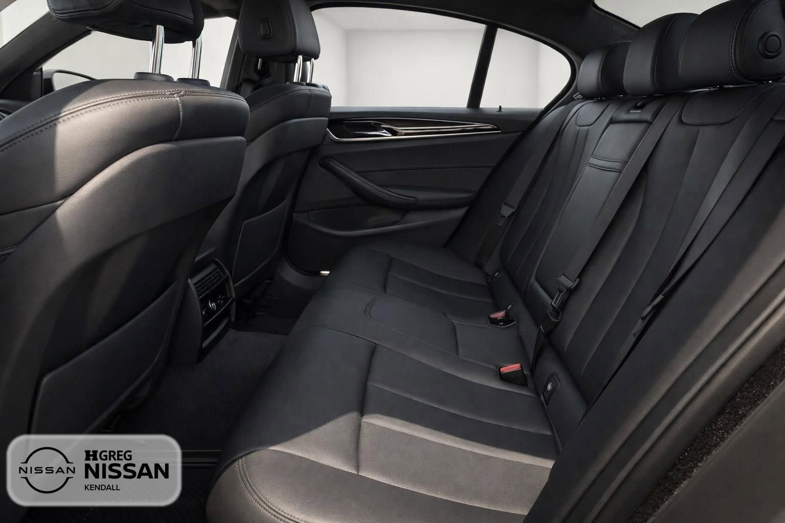 Used 2019 BMW 530e w/ Convenience Package RWD image 13