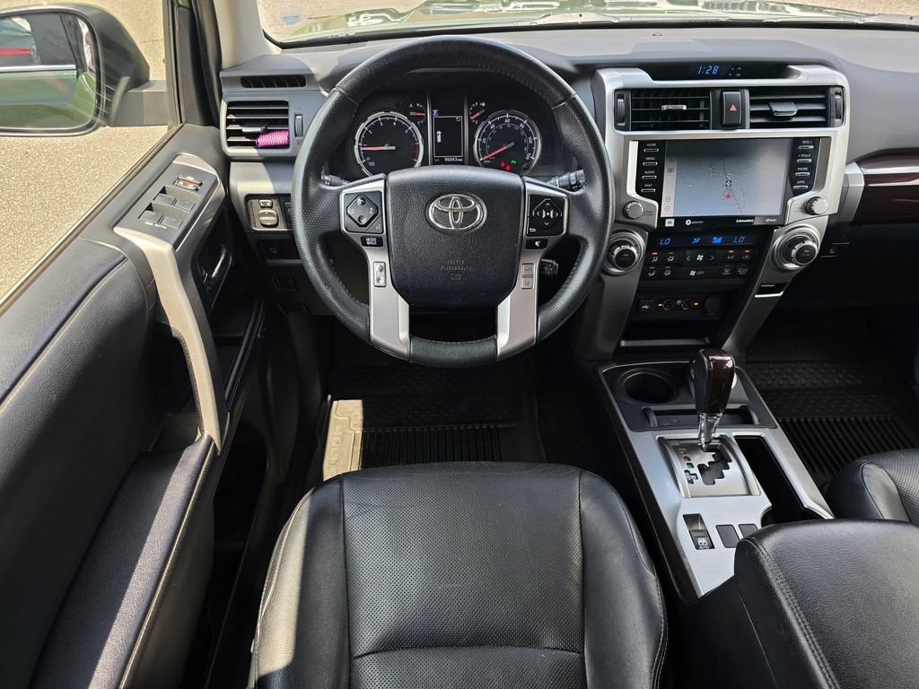 Used 2022 Toyota 4Runner Limited AWD/4WD image 34