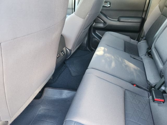 Used 2025 Nissan Frontier SV w/ SV Convenience Package RWD image 30