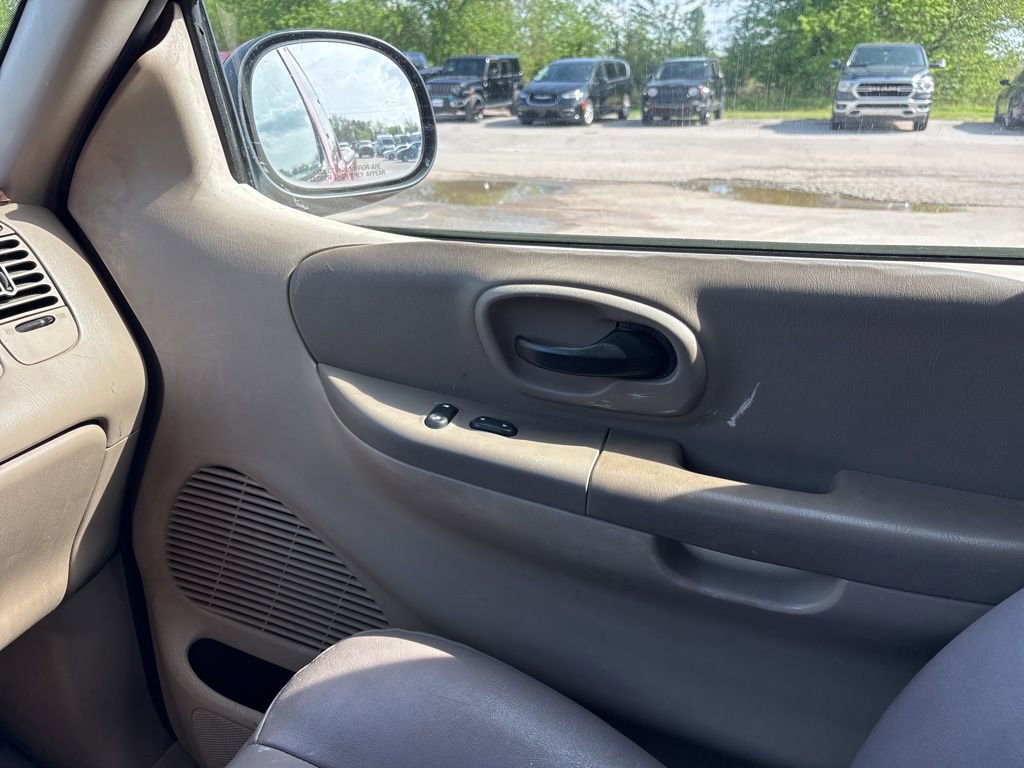 Used 2003 Ford F150 2WD SuperCab image 16