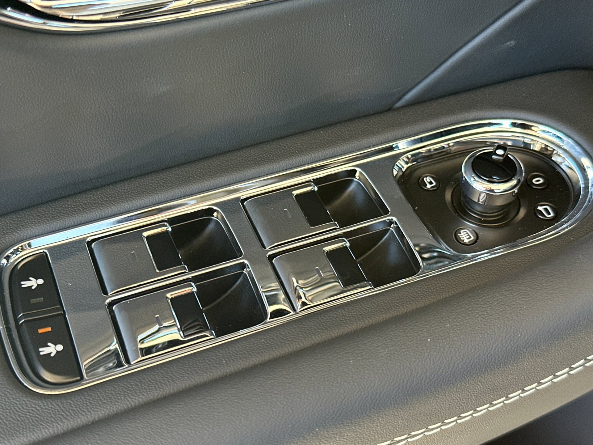 New 2025 Bentley Flying Spur Speed image 15