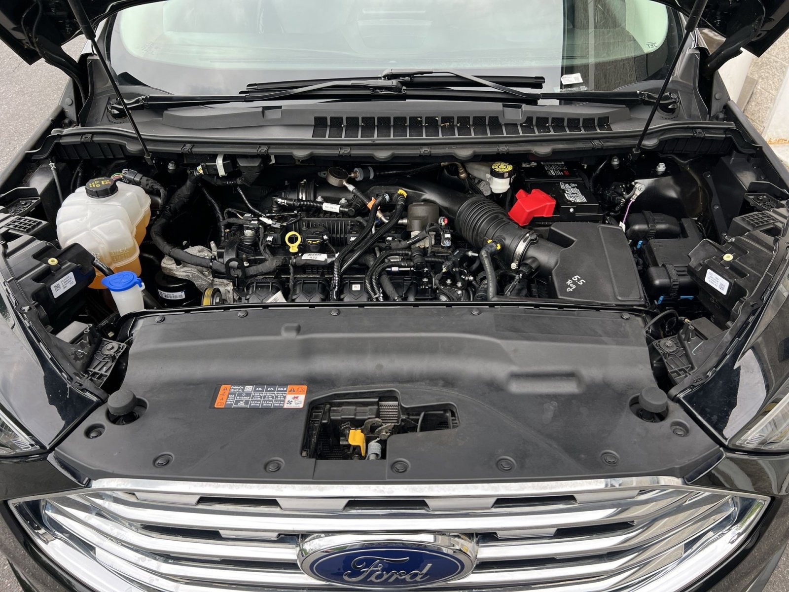 Used 2023 Ford Edge Titanium AWD/4WD image 26