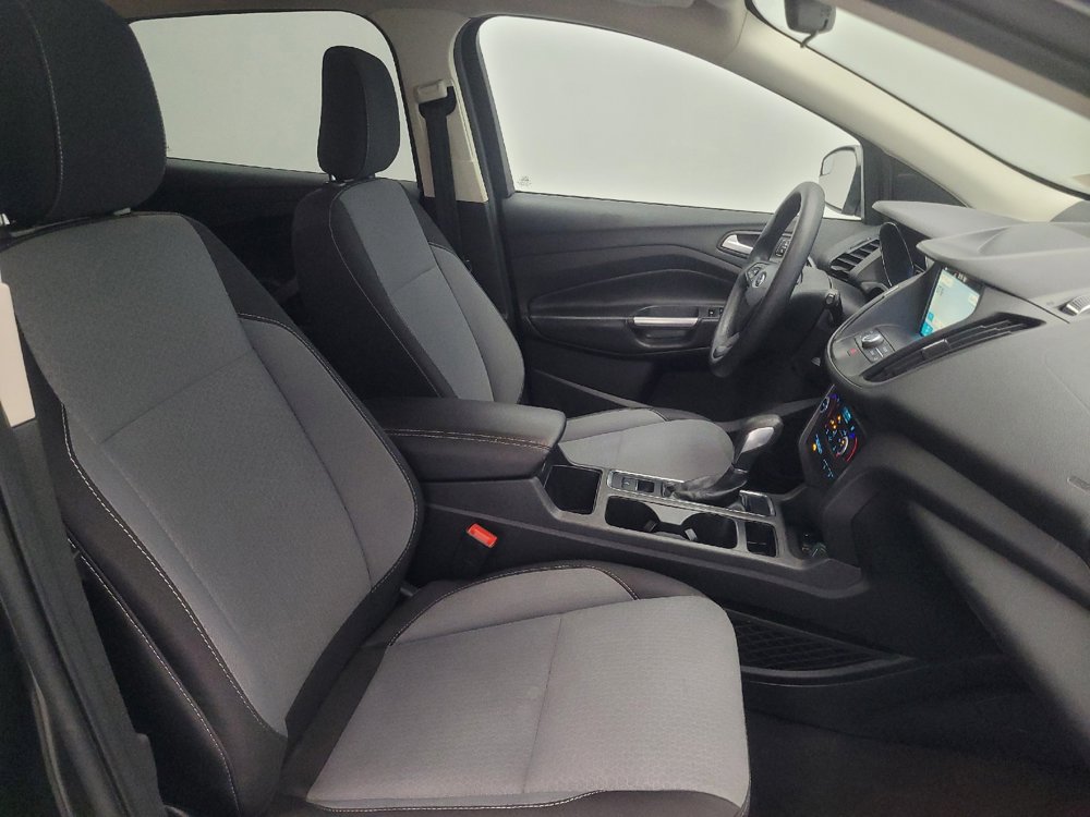 Used 2019 Ford Escape SE FWD image 21