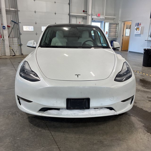 Used 2021 Tesla Model Y Long Range image 8