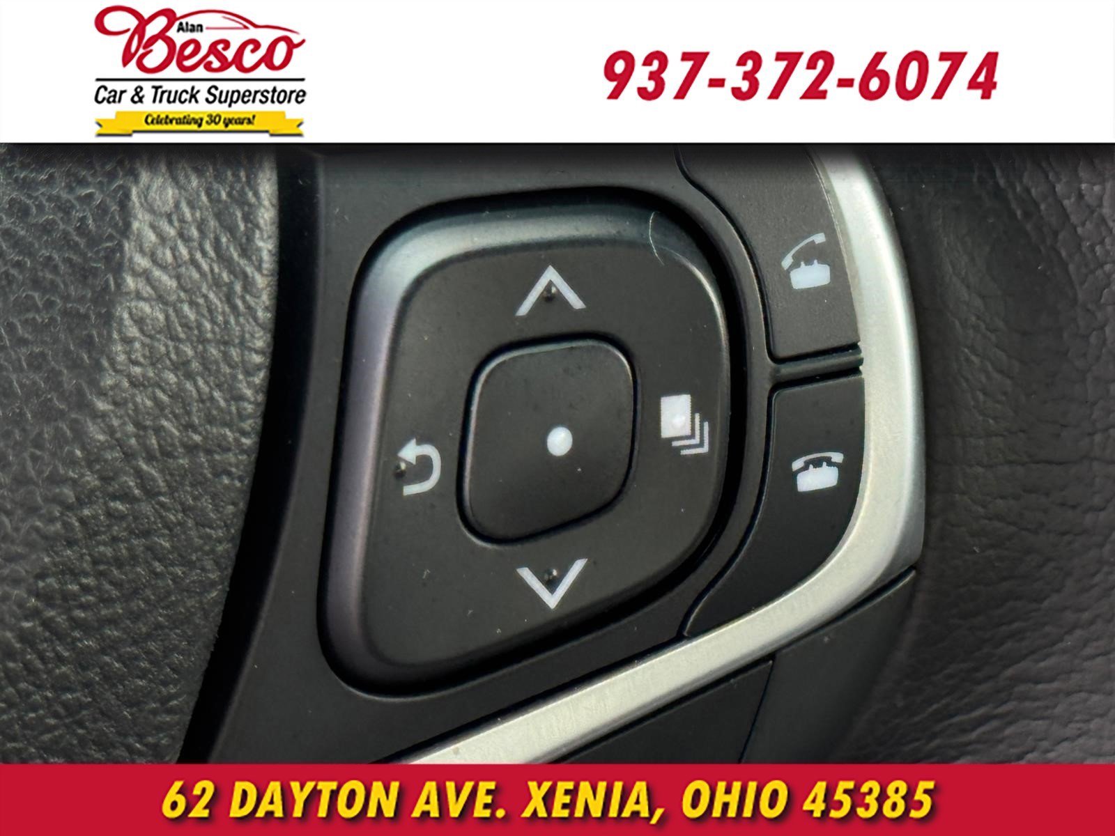 Used 2016 Toyota Camry SE image 11