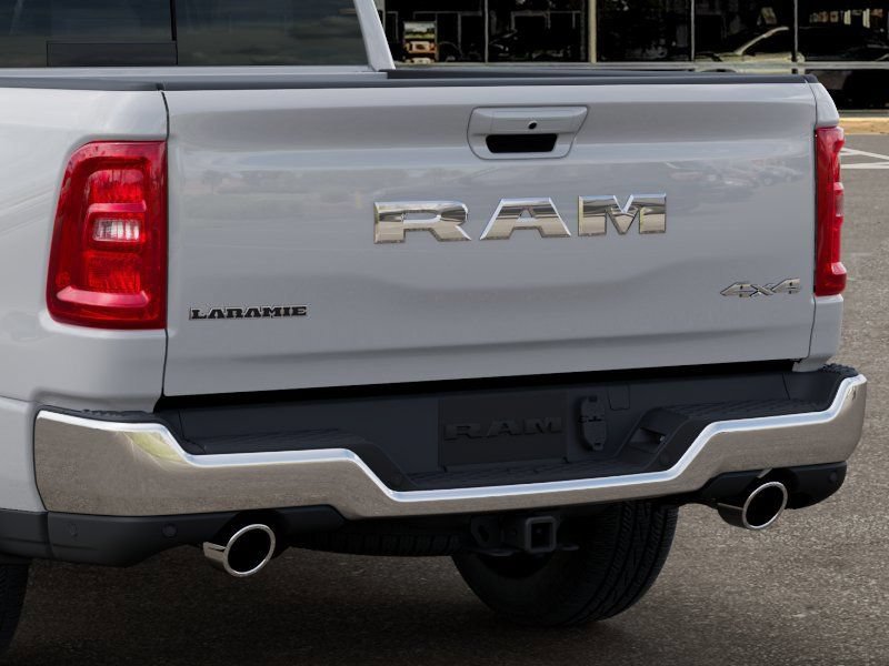 New 2026 RAM 1500 Laramie AWD/4WD image 13