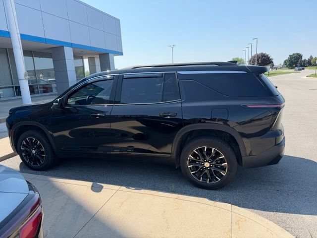 Used 2026 Chevrolet Traverse LT w/ Sun and Wheel Package AWD/4WD image 8