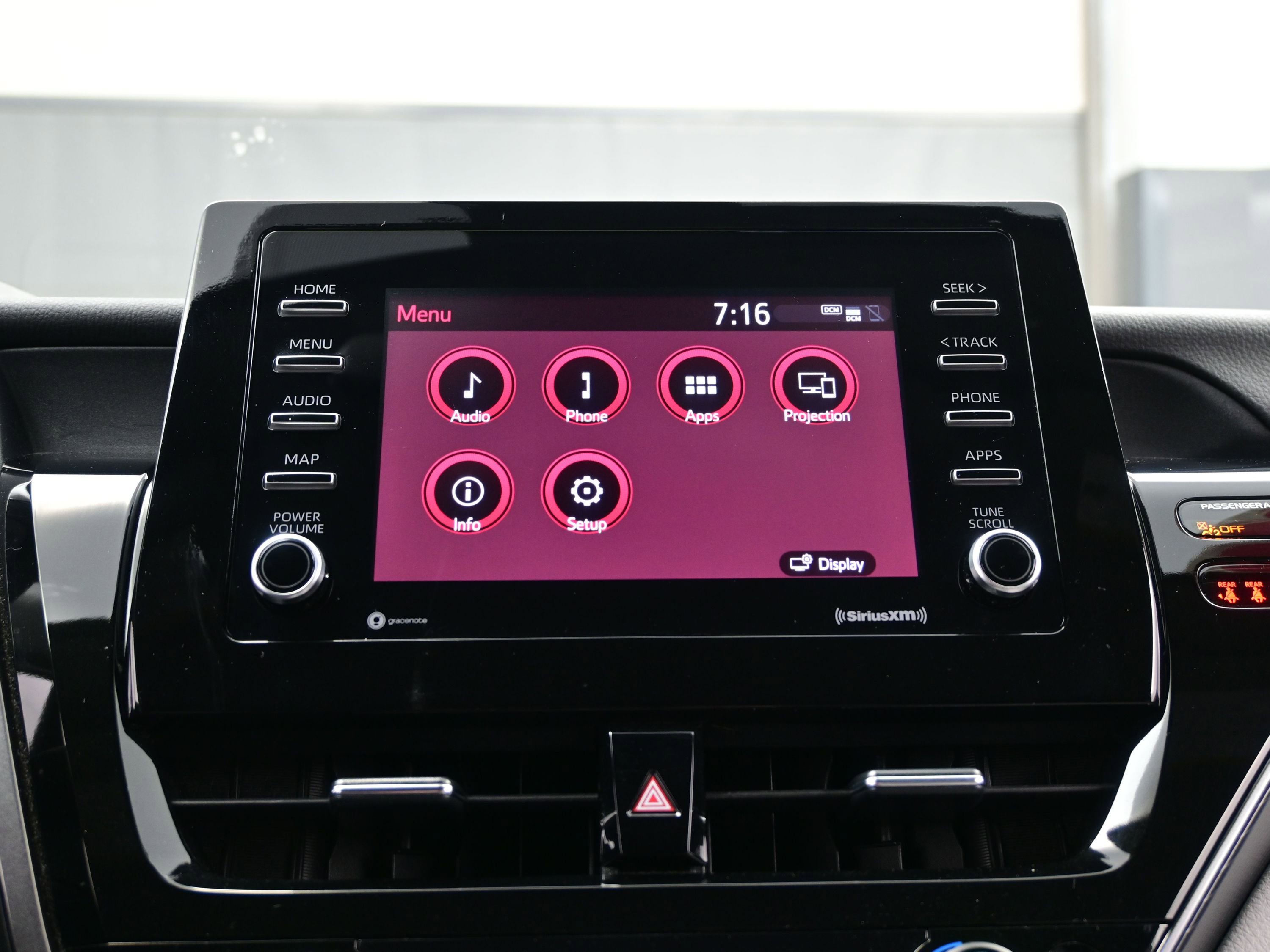 Used 2023 Toyota Camry SE image 18