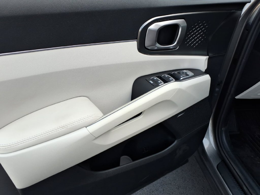 New 2026 Kia Sorento EX FWD image 13
