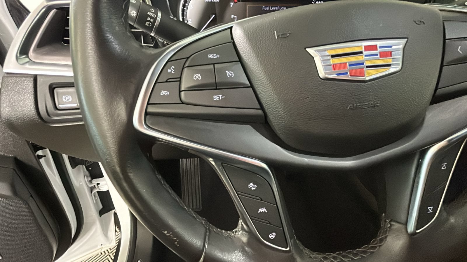Used 2023 Cadillac XT5 Luxury FWD image 17