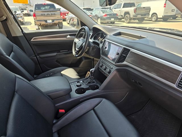 Used 2019 Volkswagen Atlas SE w/ Towing Package AWD/4WD image 11