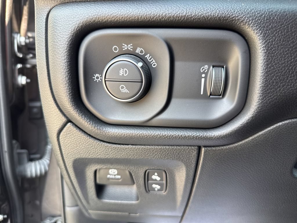 Used 2023 RAM 1500 Big Horn AWD/4WD image 26