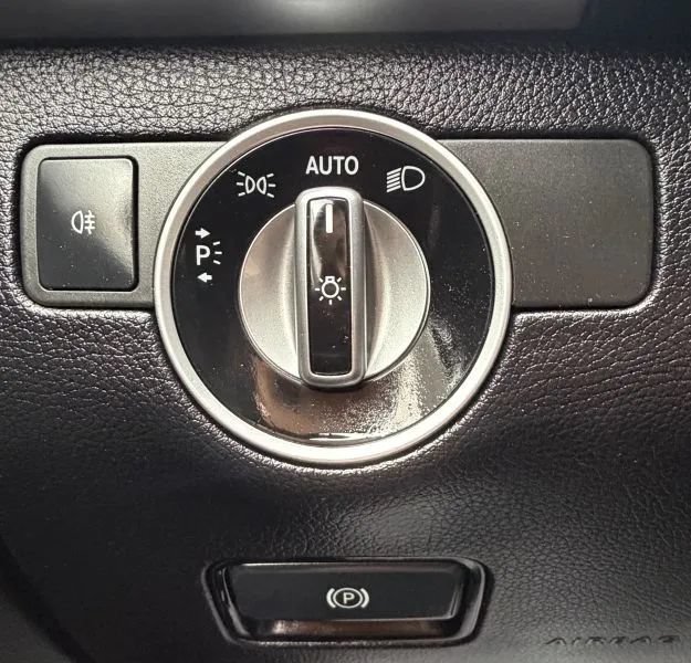 Used 2018 Mercedes-Benz GLE 350 4MATIC w/ Premium 1 Package image 49