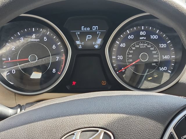 Used 2011 Hyundai Elantra GLS w/ Navigation Pkg 4 FWD image 13