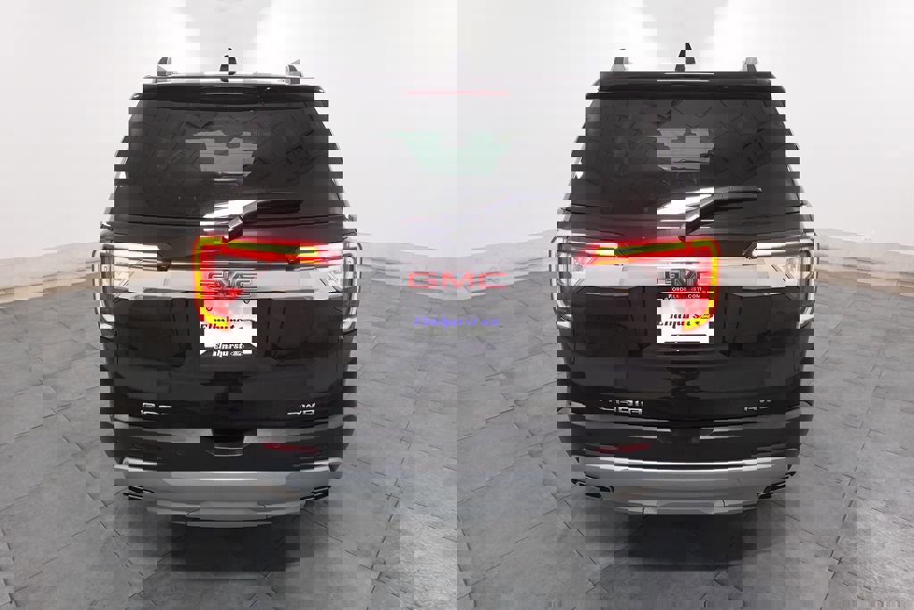 Used 2023 GMC Acadia SLT w/ Technology Package image 4