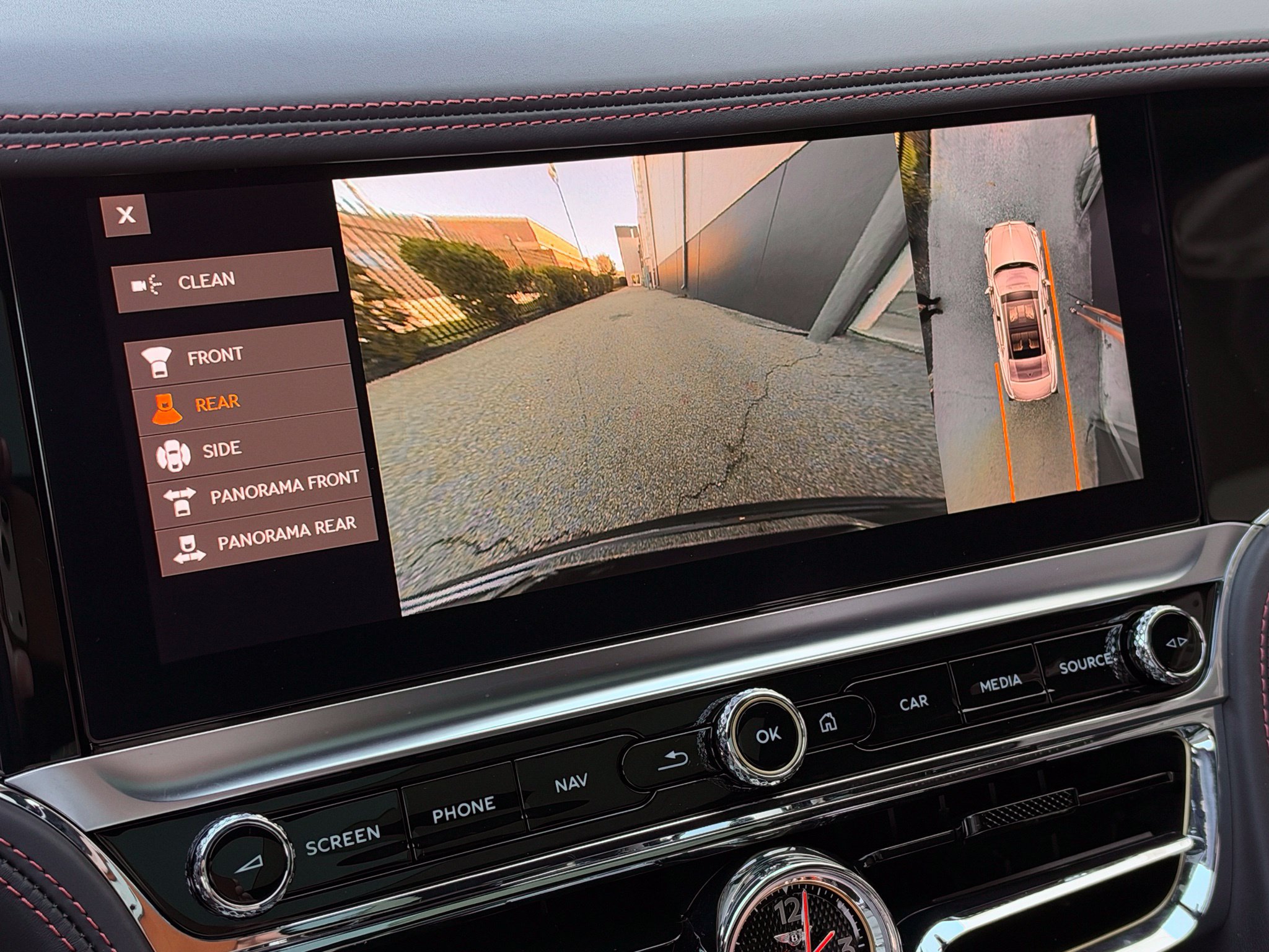 Used 2021 Bentley Flying Spur V8 AWD/4WD image 30