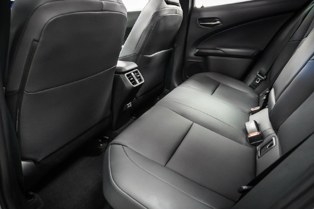 Certified 2025 Lexus UX 300h FWD w/ Accessory Package (Z2) image 19