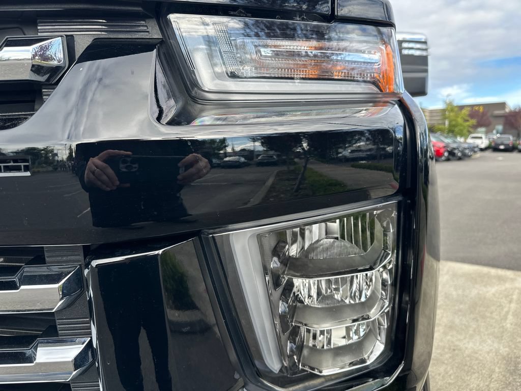 Used 2021 Chevrolet Silverado 3500 LTZ w/ Z71 Chrome Sport Edition AWD/4WD image 9
