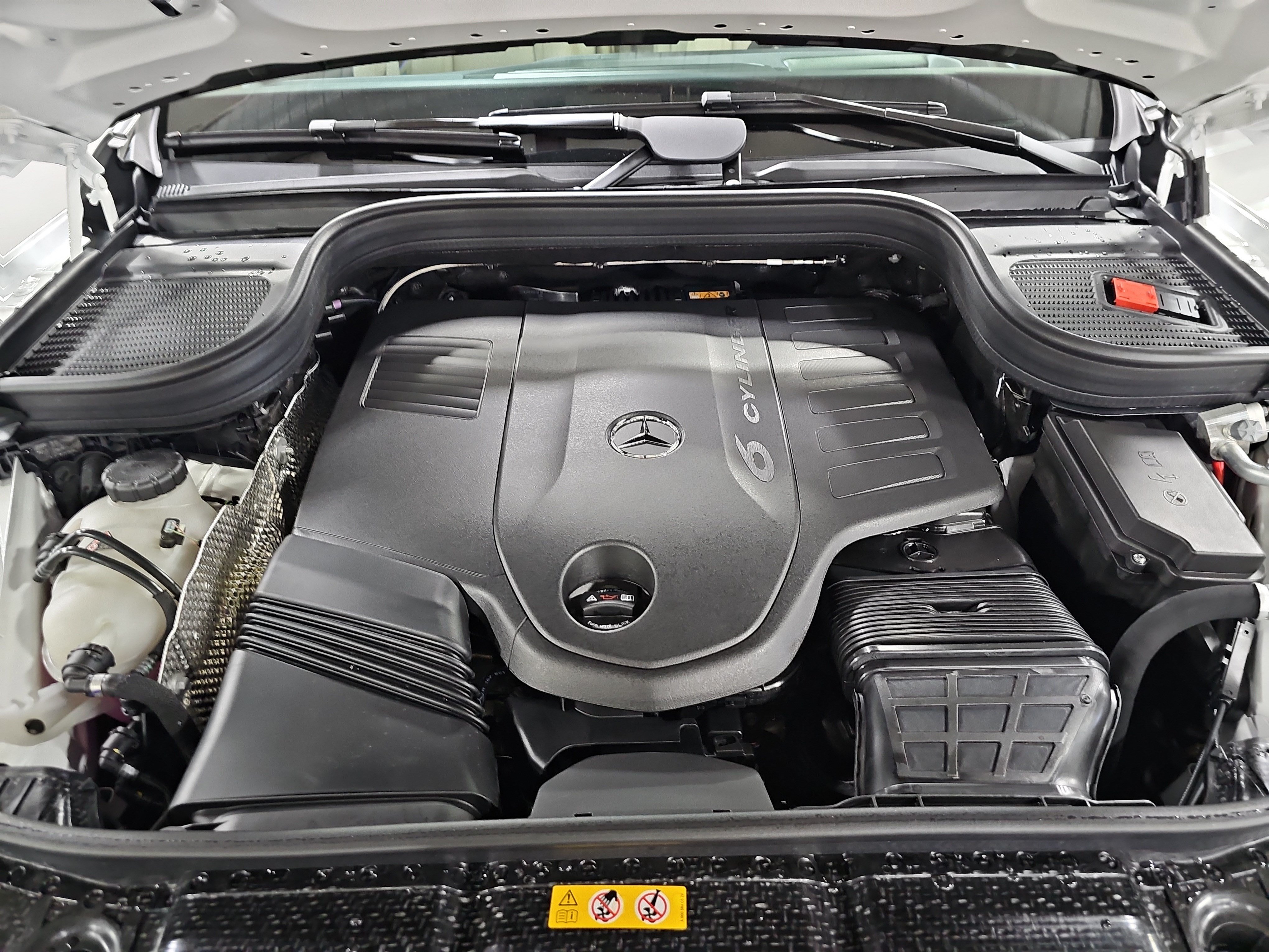 New 2026 Mercedes-Benz GLS 450 4MATIC image 33