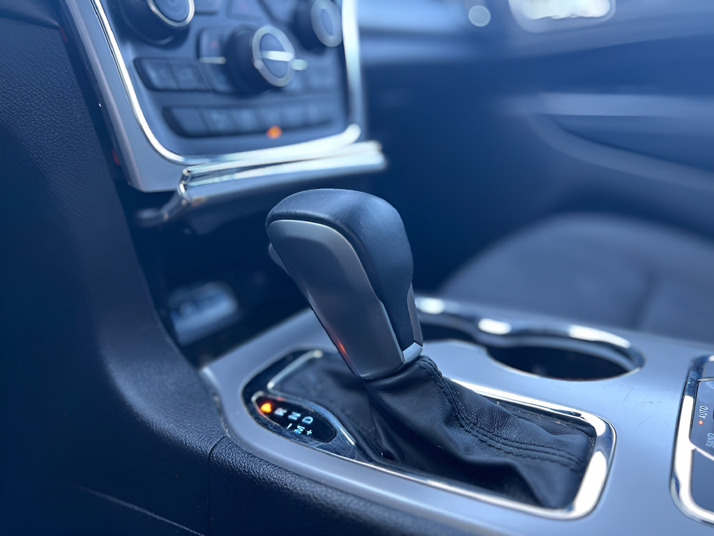 Used 2019 Jeep Grand Cherokee Laredo AWD/4WD image 28