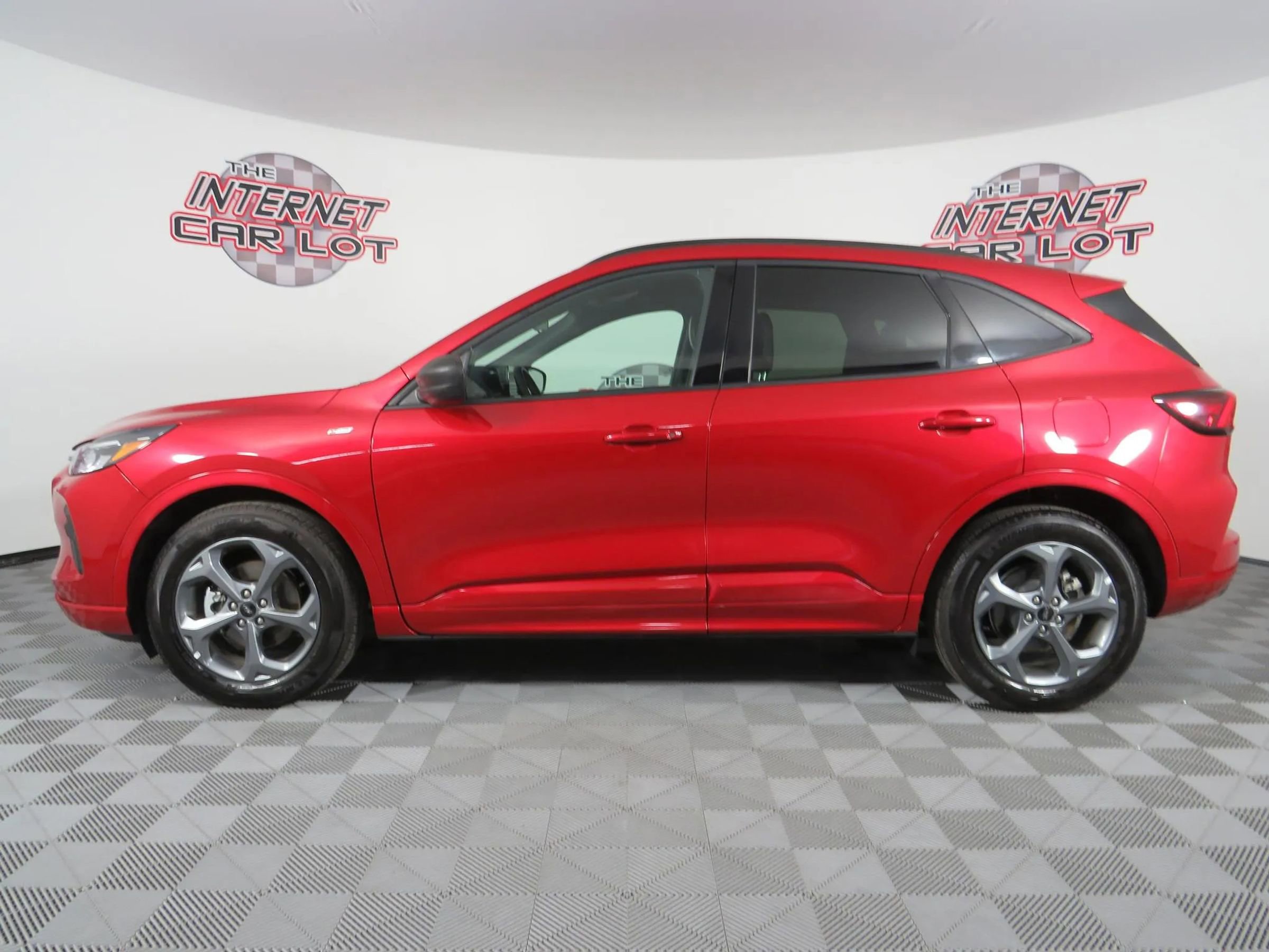 Used 2024 Ford Escape ST-Line image 4