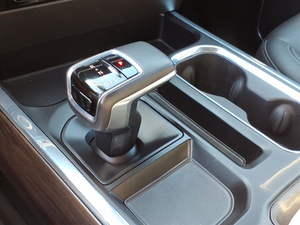 Certified 2022 GMC Sierra 1500 SLT w/ SLT Convenience Package image 23