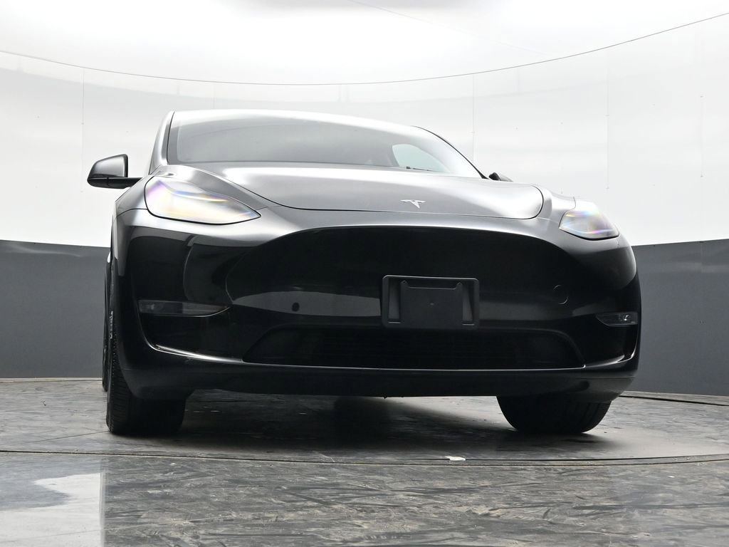 Used 2025 Tesla Model Y Long Range image 24
