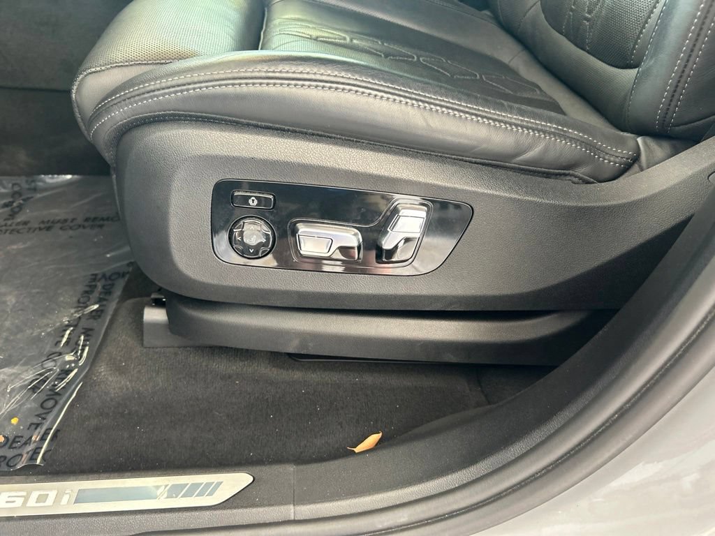 Used 2024 BMW X5 M60i AWD/4WD image 40