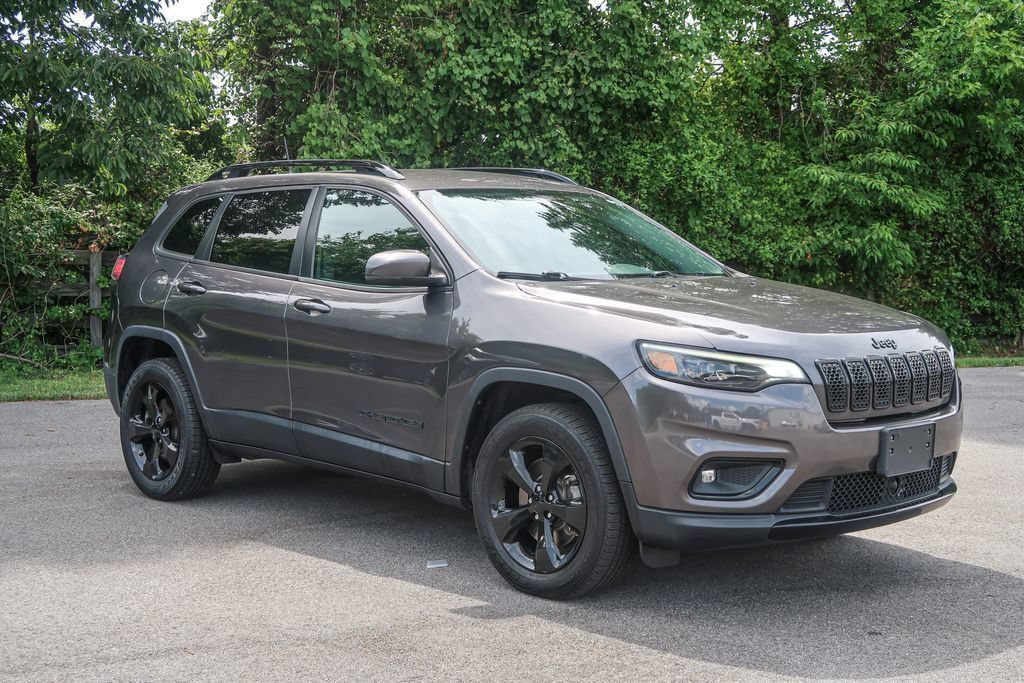 Used 2021 Jeep Cherokee Latitude Plus AWD/4WD image 1