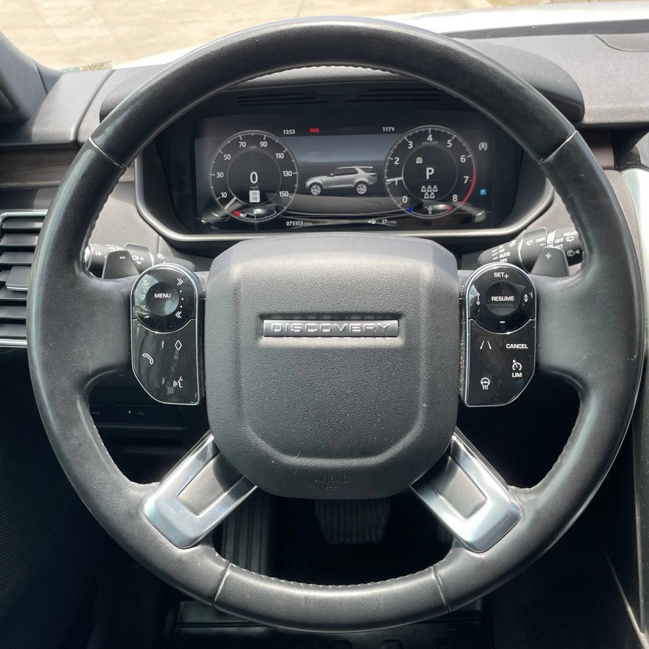 Used 2019 Land Rover Discovery HSE AWD/4WD image 13