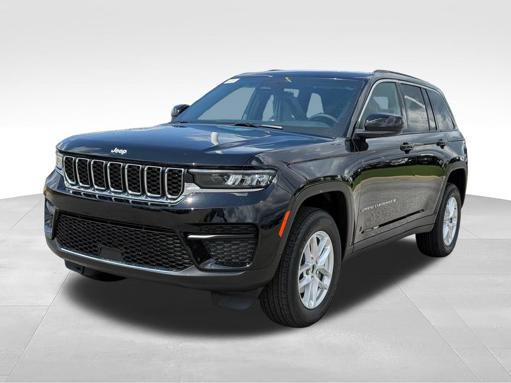 New 2026 Jeep Grand Cherokee Laredo