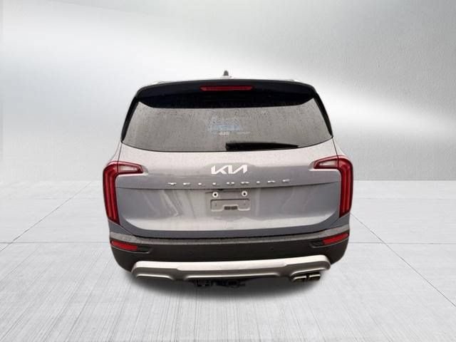 Used 2022 Kia Telluride EX w/ EX Premium Package FWD image 4