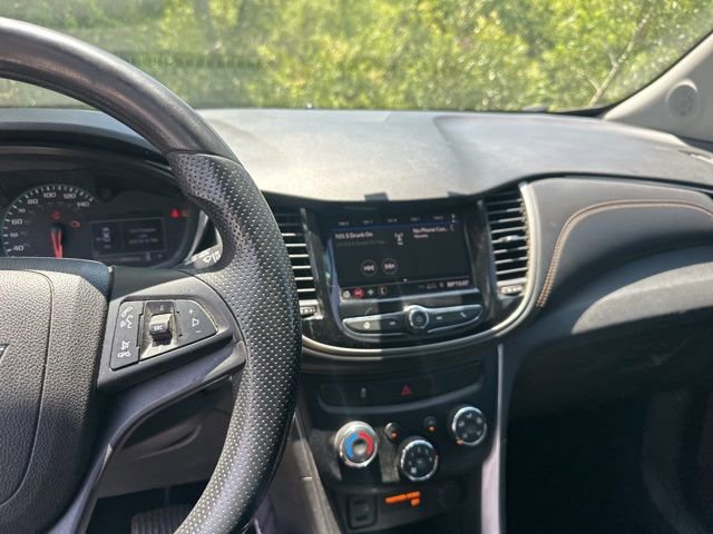 Used 2020 Chevrolet Trax LS w/ Tint and Cruise Package FWD image 18