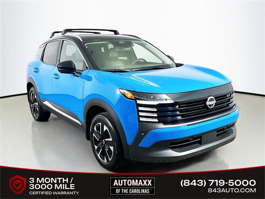 Used 2025 Nissan Kicks SR w/ Illumination Package image 1