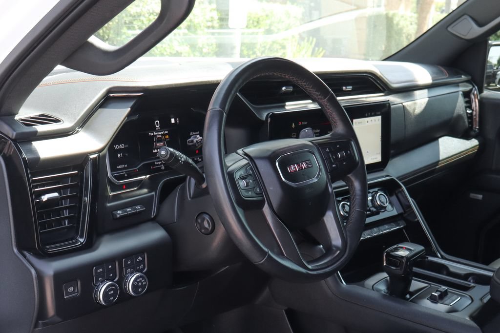 Used 2023 GMC Sierra 1500 AT4 w/ Technology Package AWD/4WD image 24