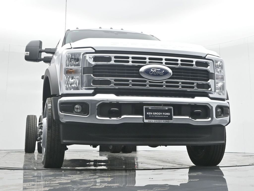 New 2024 Ford F450 XL w/ XL Chrome Package image 27