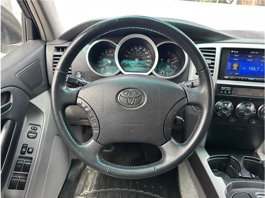 Used 2007 Toyota 4Runner SR5 AWD/4WD image 21