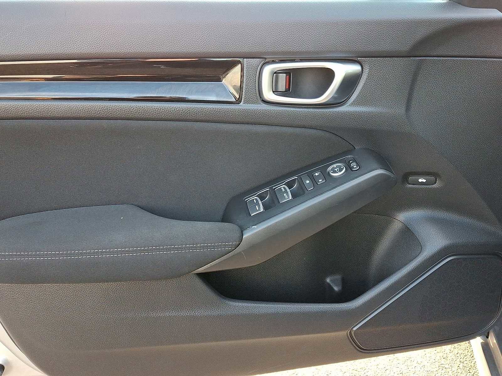 Used 2022 Honda Civic EX image 27