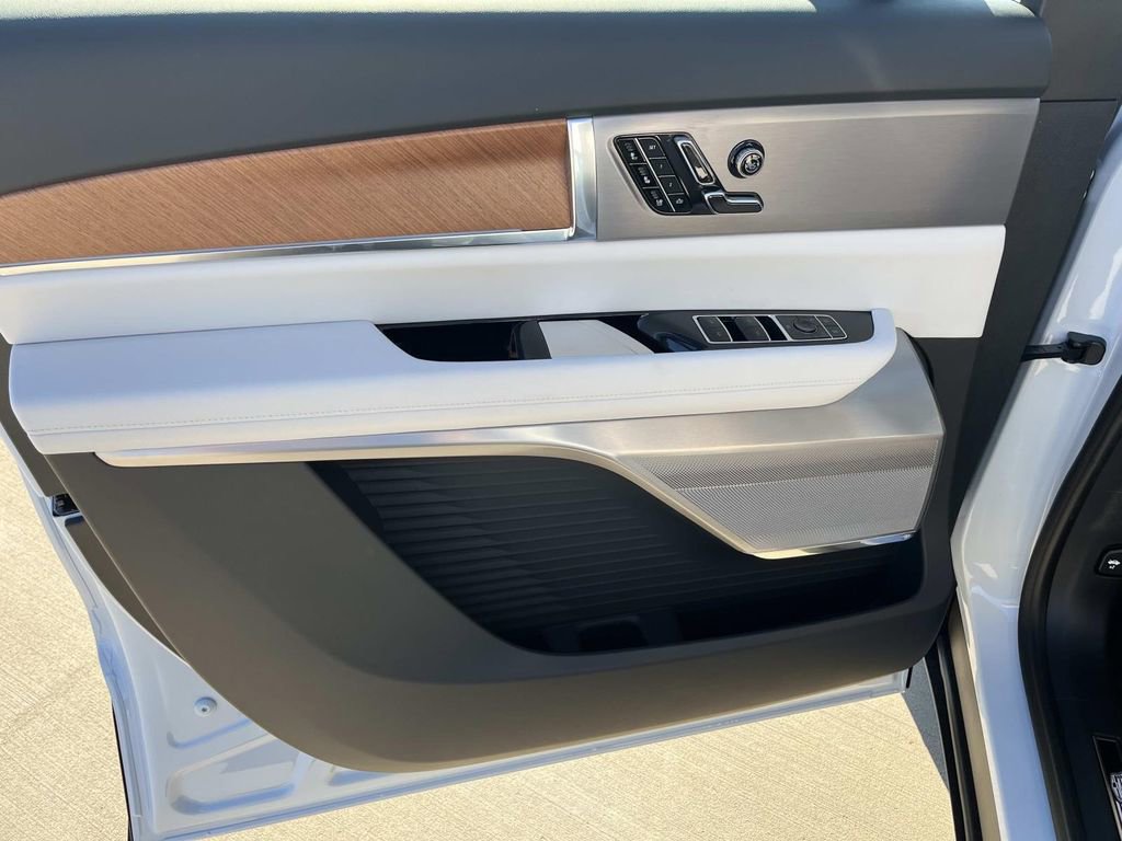 New 2026 Cadillac Vistiq Luxury image 21