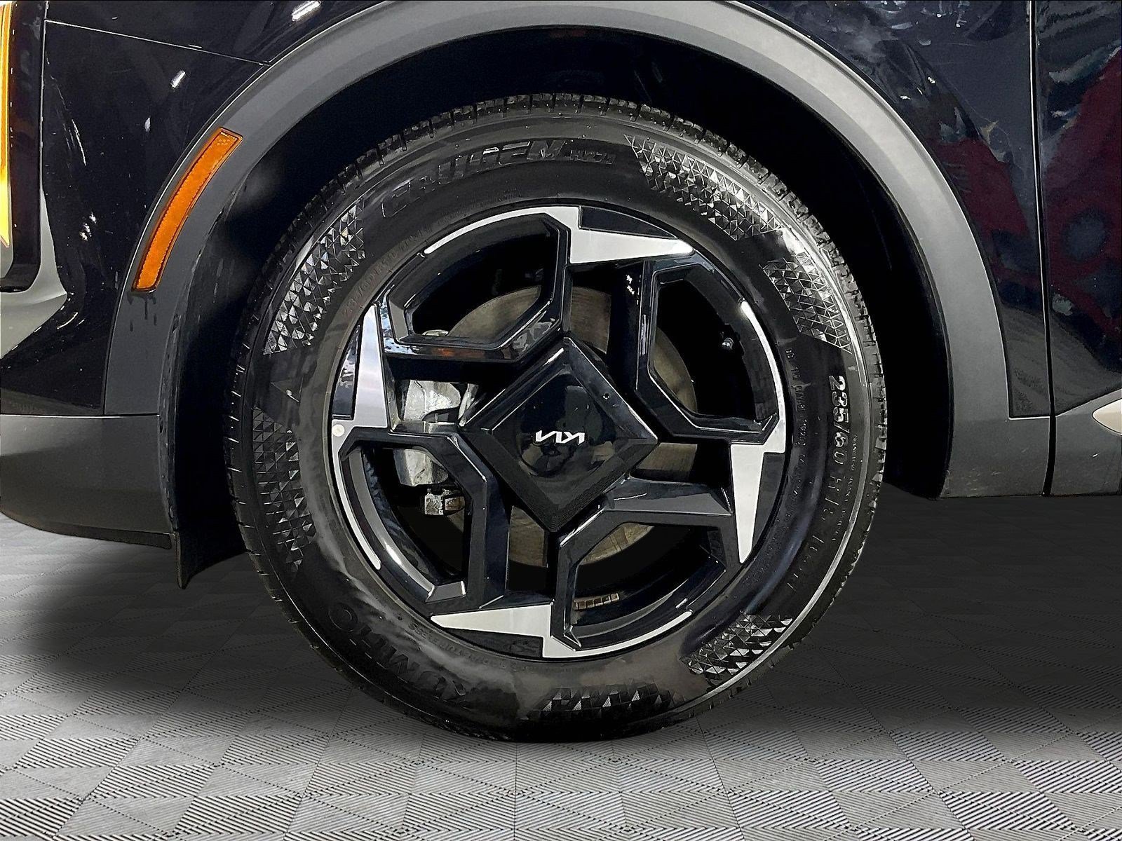 Used 2026 Kia Sportage EX FWD image 33