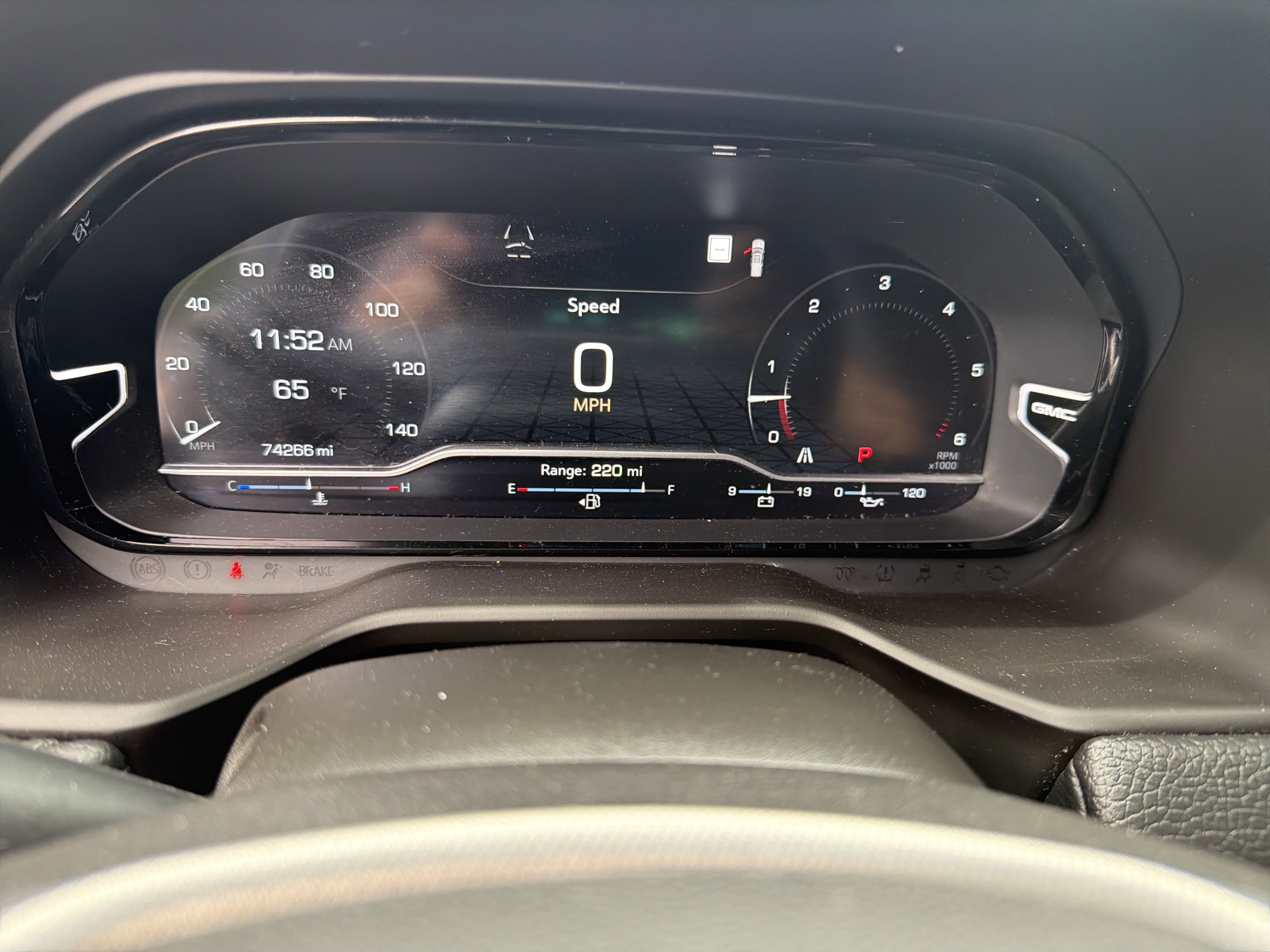 Certified 2022 GMC Yukon Denali w/ Denali Premium Package RWD image 32