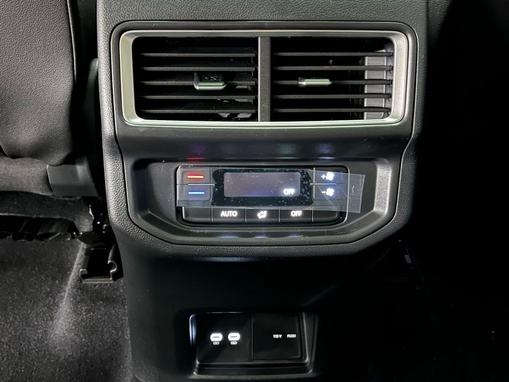 New 2026 Volkswagen Atlas Peak Edition image 25