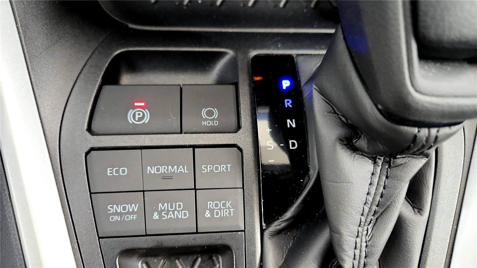 Certified 2025 Toyota RAV4 XLE image 45