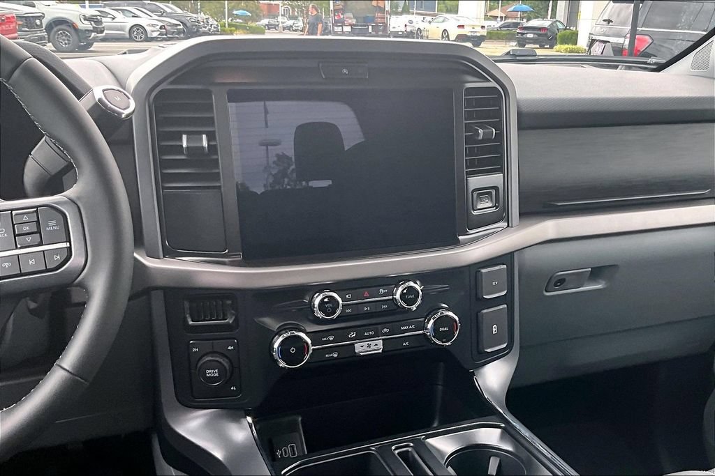 New 2026 Ford F150 XLT w/ XLT Chrome Appearance Package AWD/4WD image 7