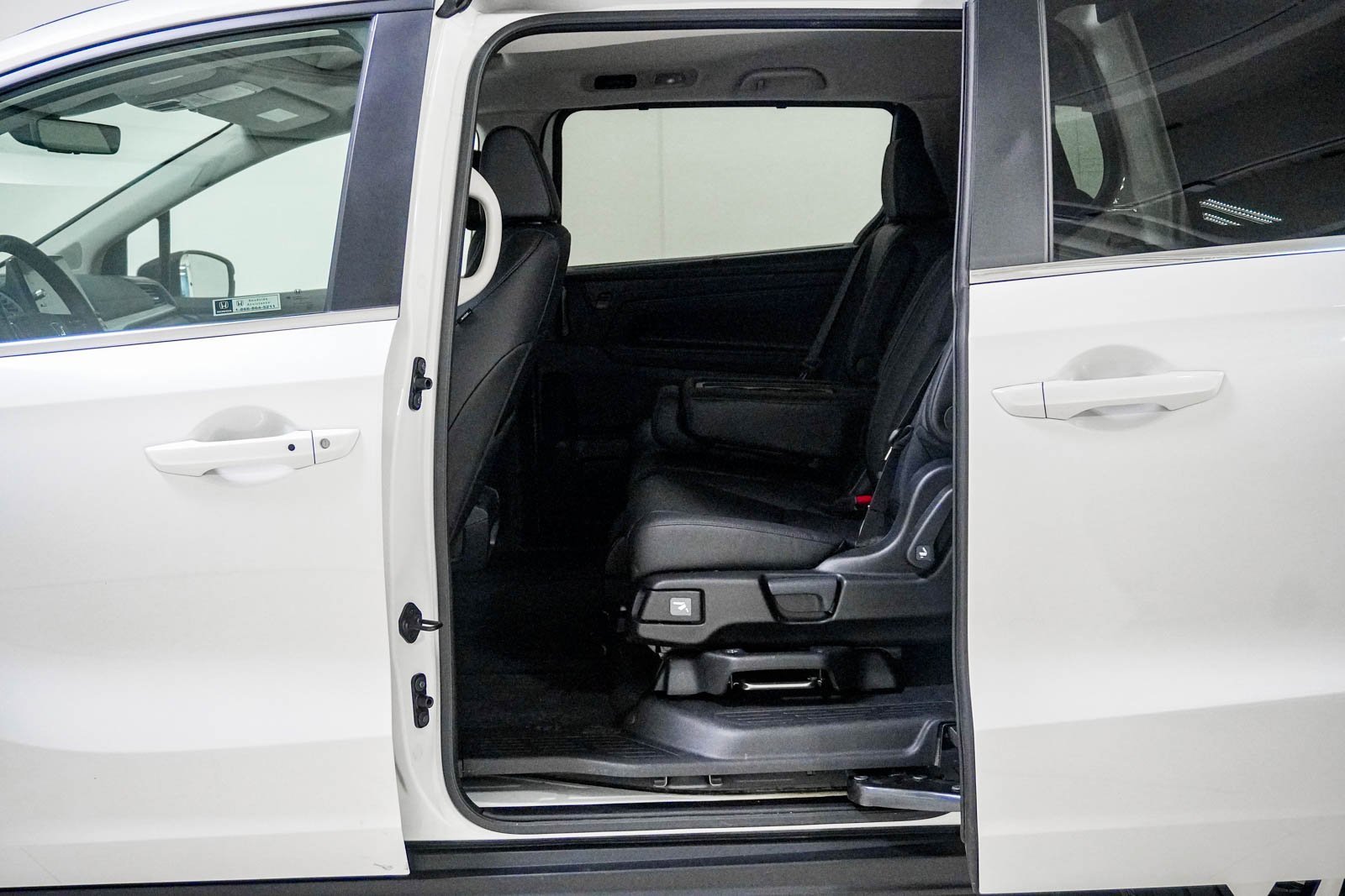 Certified 2026 Honda Odyssey EX-L image 37